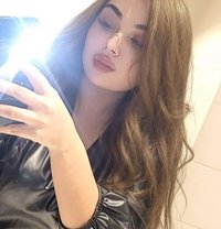 Sandra - escort in Riyadh Photo 8 of 8