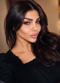 Sandra - Transsexual escort in Beirut Photo 20 of 21