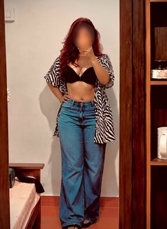 Shalini Dias wan independent GFE - escort in Colombo Photo 5 of 9