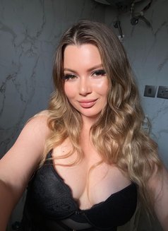 Sandra yammy baby - escort in Al Manama Photo 2 of 5