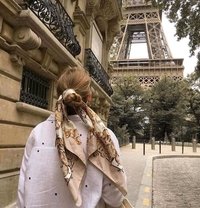 Sandrine - escort in Paris