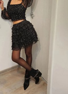 Sandrra - escort in Bucharest Photo 1 of 5