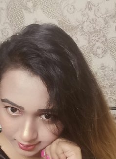 Sanduni - escort in Abu Dhabi Photo 4 of 5