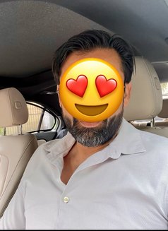 Sandy - Male escort in Kolkata Photo 3 of 3