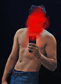 Sandy - Male escort in New Delhi Photo 2 of 2