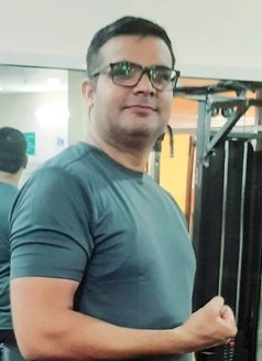 Sandy - Male escort in Noida Photo 2 of 4