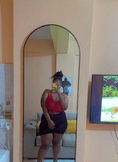 Sandy - escort in Nairobi Photo 1 of 4