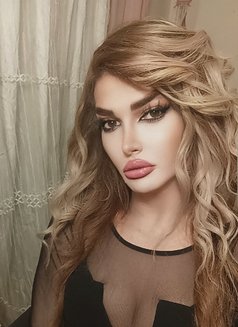 Sandy - Acompañantes transexual in Beirut Photo 20 of 20