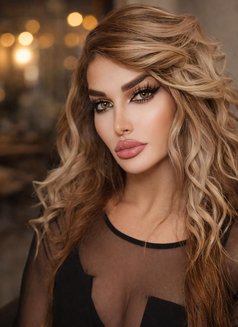 Sandy - Acompañantes transexual in Beirut Photo 17 of 21