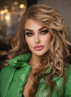 Sandy - Acompañantes transexual in Beirut Photo 19 of 21