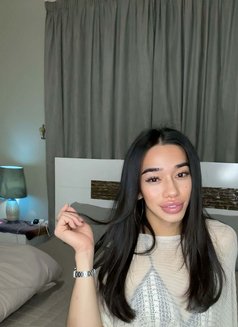 SANDY New in Bahrain - Transsexual escort in Al Manama Photo 12 of 15