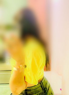 Sandy Sri Lankan Girl - escort in Dubai Photo 1 of 2