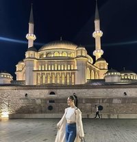 Sandy - puta in İstanbul