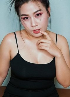 Sandy - escort in Chandigarh Photo 2 of 11