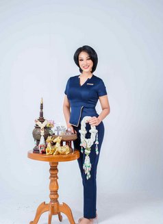 Sandy - puta in İstanbul Photo 1 of 9