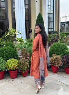 Sandya Reddy - escort in Hyderabad Photo 2 of 4