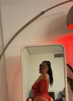 Sandylaw - escort in Al Manama Photo 9 of 10