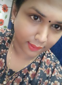 Sangavi - Transsexual escort in Chennai Photo 1 of 3