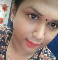 Sangavi - Transsexual escort in Chennai