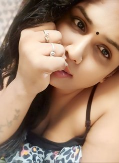 Sangavi - Transsexual escort in Chennai Photo 5 of 6