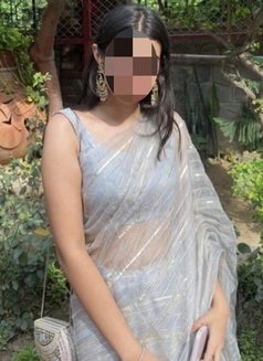 I'm Kiara ready for private meet❣️ - puta in Hyderabad Photo 3 of 3