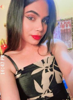 Sani - Transsexual escort in New Delhi Photo 7 of 11