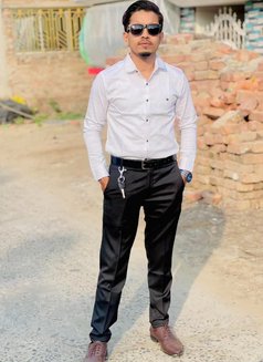 Sani Roy - Acompañantes masculino in Kolkata Photo 4 of 5