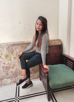 Sania - escort in New Delhi Photo 3 of 3