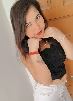 independent girl 2500 1 shot - escort in Noida Photo 2 of 16