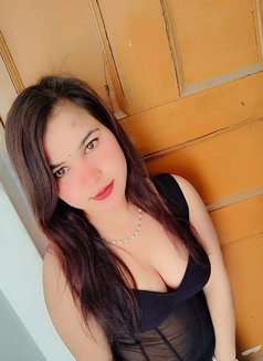 independent girl 2500 1 shot - escort in Noida Photo 1 of 16