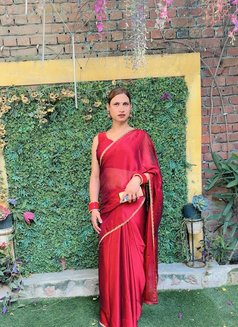 Sania - Transsexual escort agency in Noida Photo 5 of 5