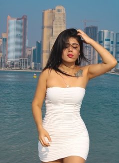 Sania - escort in Dubai Photo 3 of 3