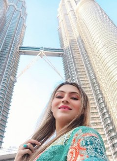 Sania Pakistani - puta in Kuala Lumpur Photo 1 of 1