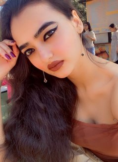 Sania Teen - puta in Dubai Photo 3 of 8