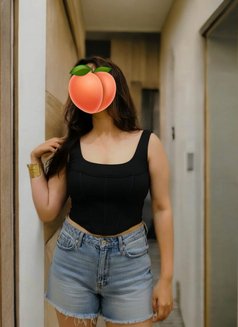 Saniya (Cam & Meet) - puta in Noida Photo 10 of 12