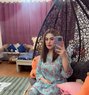 Saniya Gill - puta in Dubai Photo 1 of 5