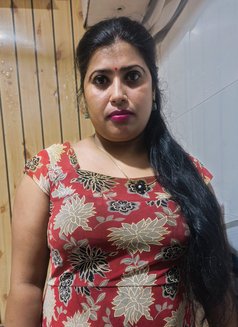 Saniya - escort in Mumbai Photo 1 of 1