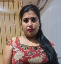 Saniya - puta in Pune