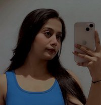 Saniya - puta in Pune