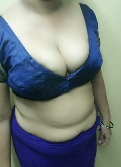 Saniya - escort in Navi Mumbai Photo 2 of 3