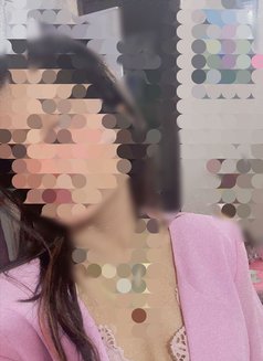 Saniya - escort in Noida Photo 4 of 7