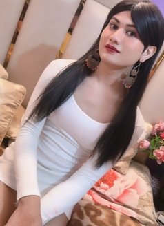 Saniya - Transsexual escort in New Delhi Photo 1 of 1