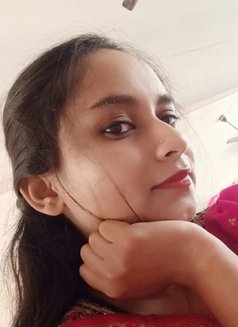 Saniya - Acompañantes transexual in Noida Photo 1 of 2