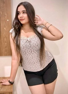 Saniya - Acompañantes transexual in Noida Photo 2 of 2