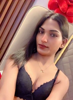 Sanjana - Acompañantes transexual in New Delhi Photo 2 of 5