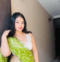 Sanjana Gupta - puta in Pune