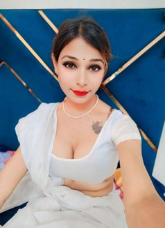 Sanjana hot girl - Transsexual escort in New Delhi Photo 6 of 7