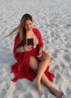 Sanjana - escort in Chennai Photo 5 of 5