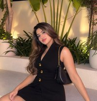 Sanjana - puta in Ahmedabad