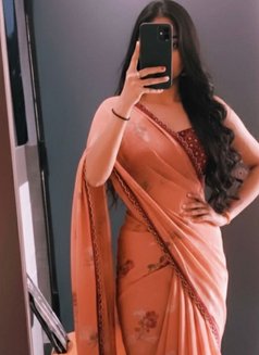 Sanjana - escort in Gurgaon Photo 2 of 3